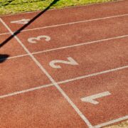 Hartstilstand tijdens het sporten wat je als clublid of wandelaar kunt doen